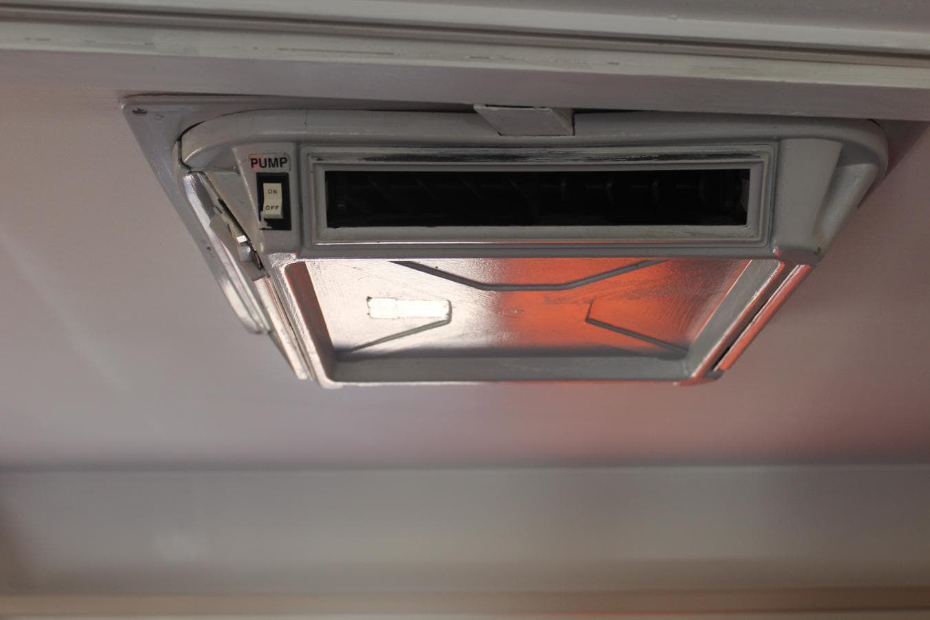 Autocaravana Fiat Ducato 2.8 Caravans International · Ano 2002 — imagem 4