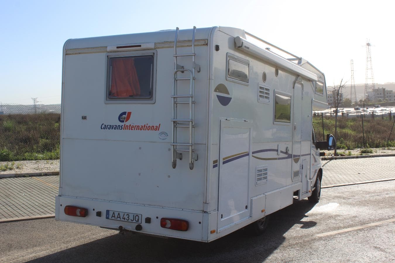 Autocaravana Fiat Ducato 2.8 Caravans International · Ano 2002 — imagem 20