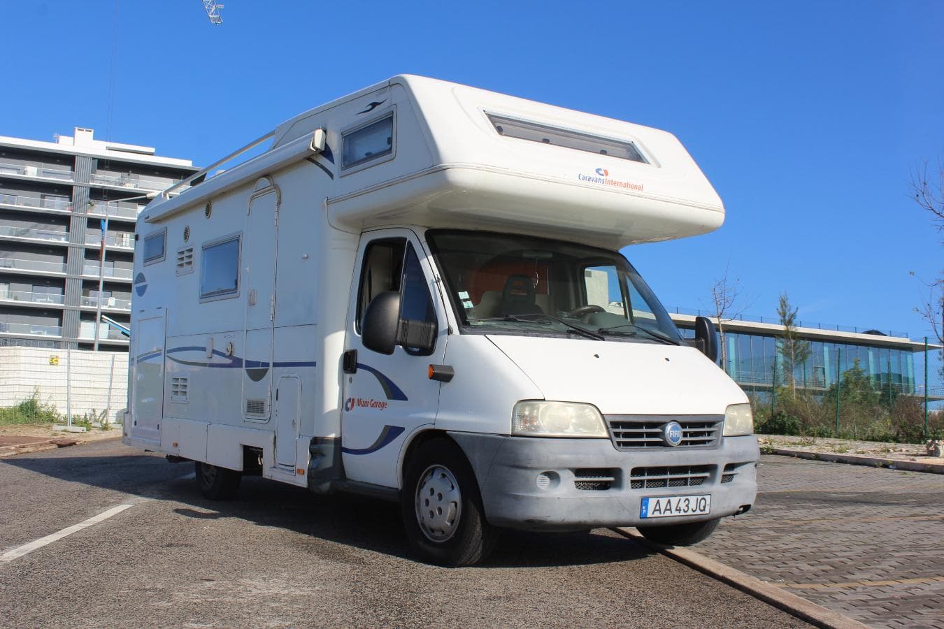 Autocaravana Fiat Ducato 2.8 Caravans International · Ano 2002 — imagem 24