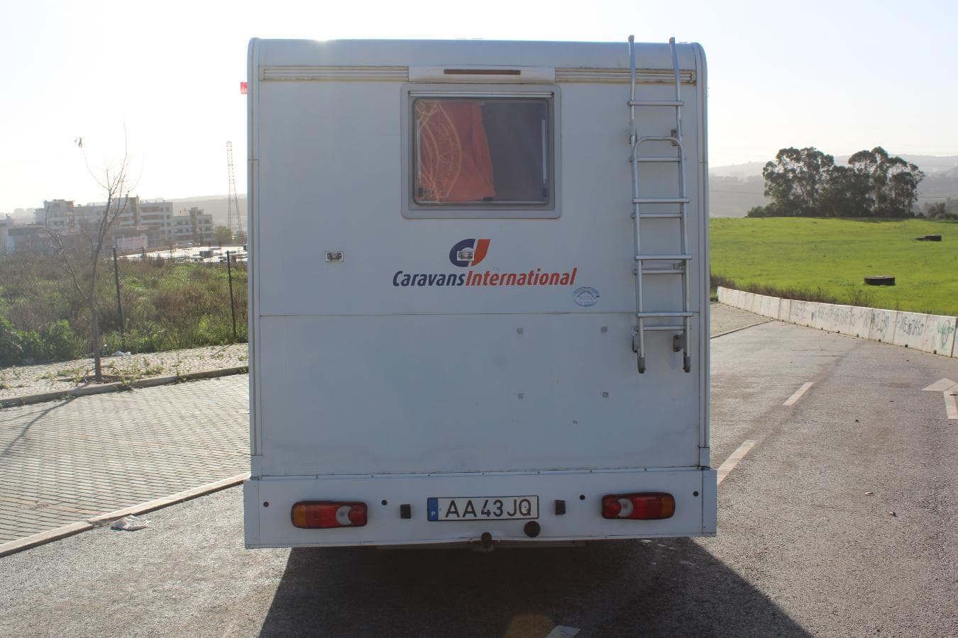 Autocaravana Fiat Ducato 2.8 Caravans International · Ano 2002 — imagem 23