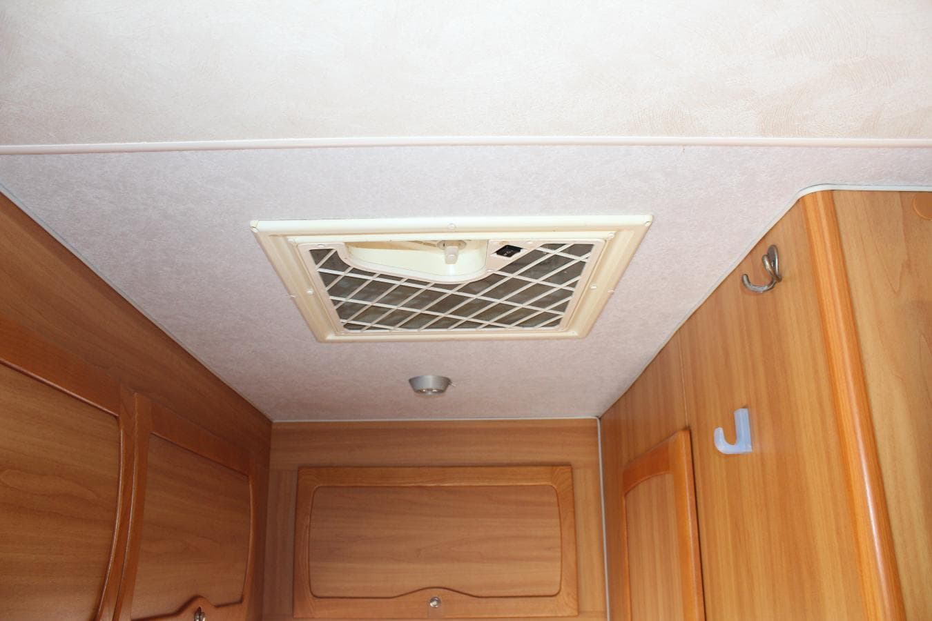 Autocaravana Fiat Ducato 2.3 SEA ZEHTF · Ano 2005 — imagem 15