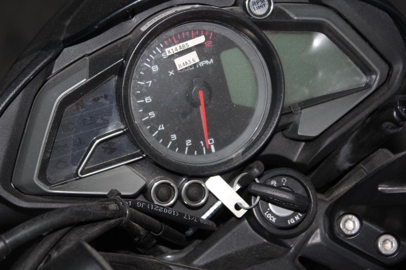 Bajaj Pulsar NS 200 FI ABS — image 8