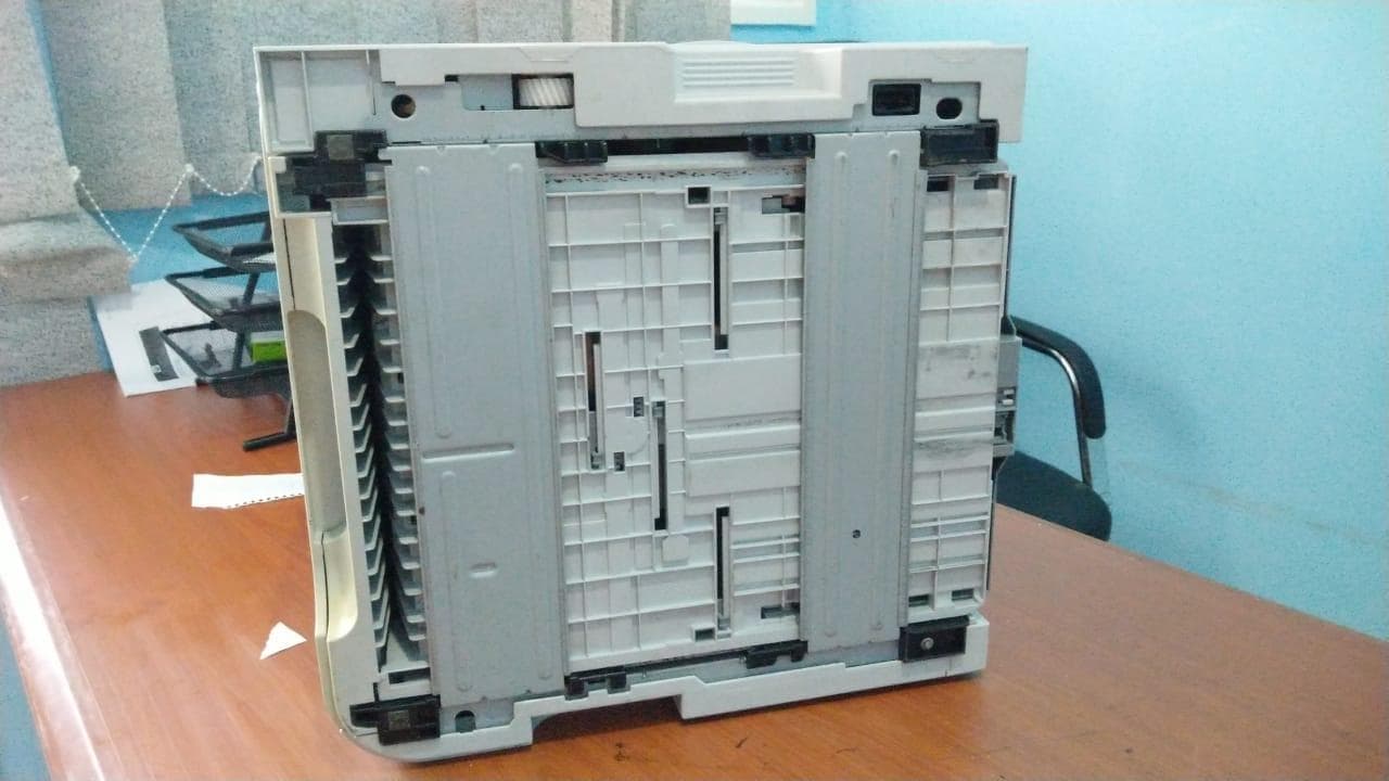 IT equipment · — image 3