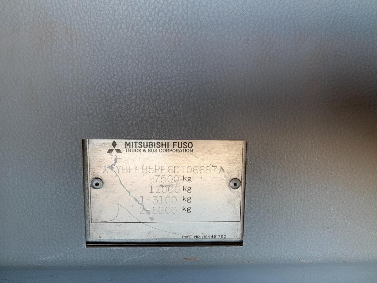 Mitsubishi Canter Fuso 7C140 · Ano 2006 — imagem 13