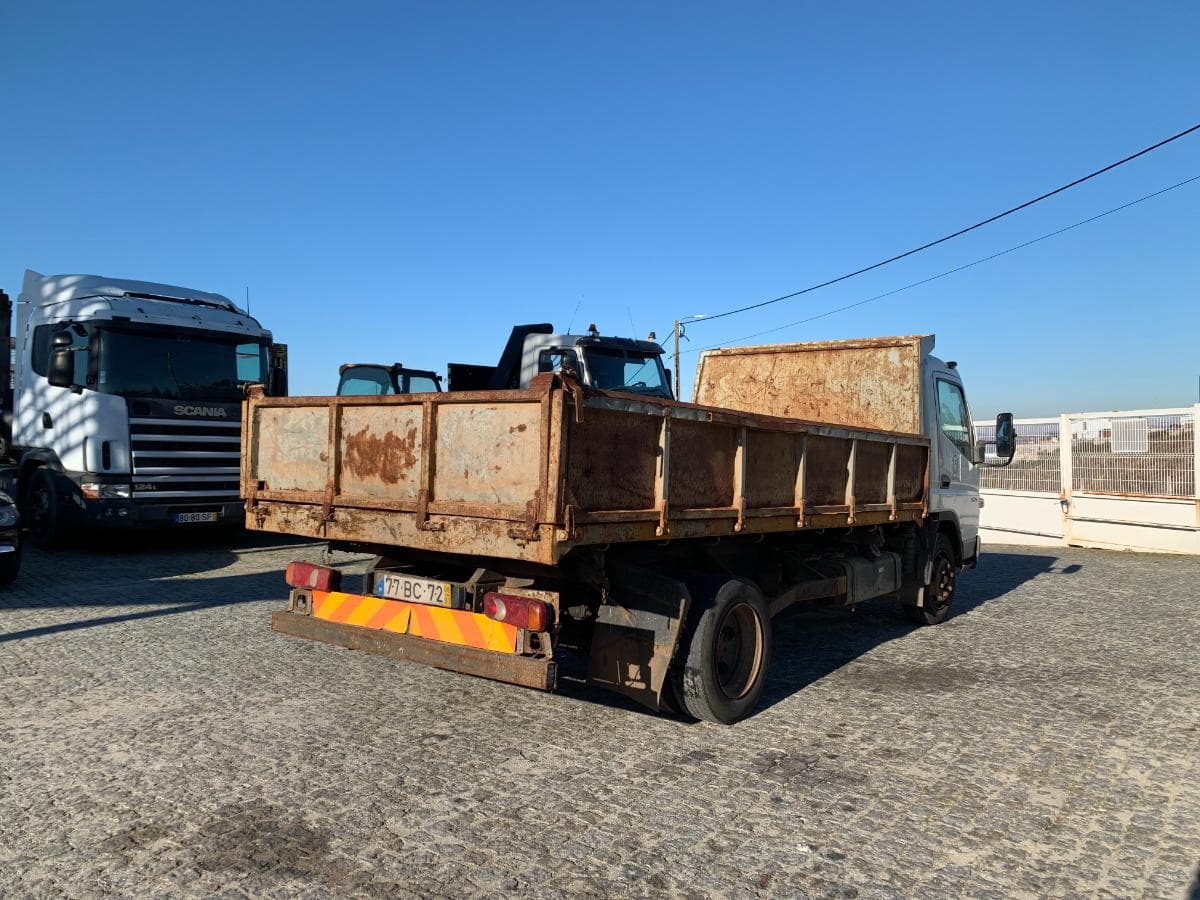 Mitsubishi Canter Fuso 7C140 · Ano 2006 — imagem 19