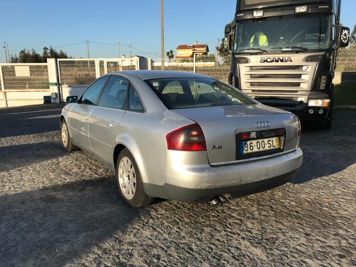 Audi A6 1.9TDI · Ano 2001 — imagem 5