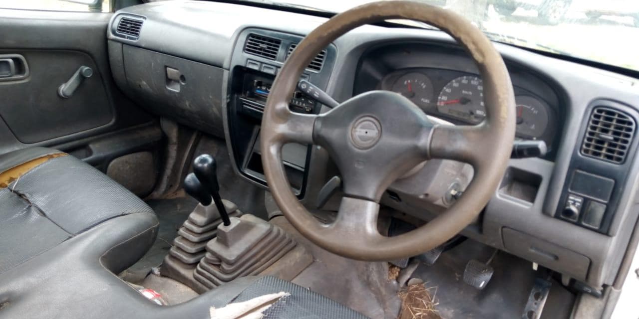 Nissan Hardbody · — imagen 2