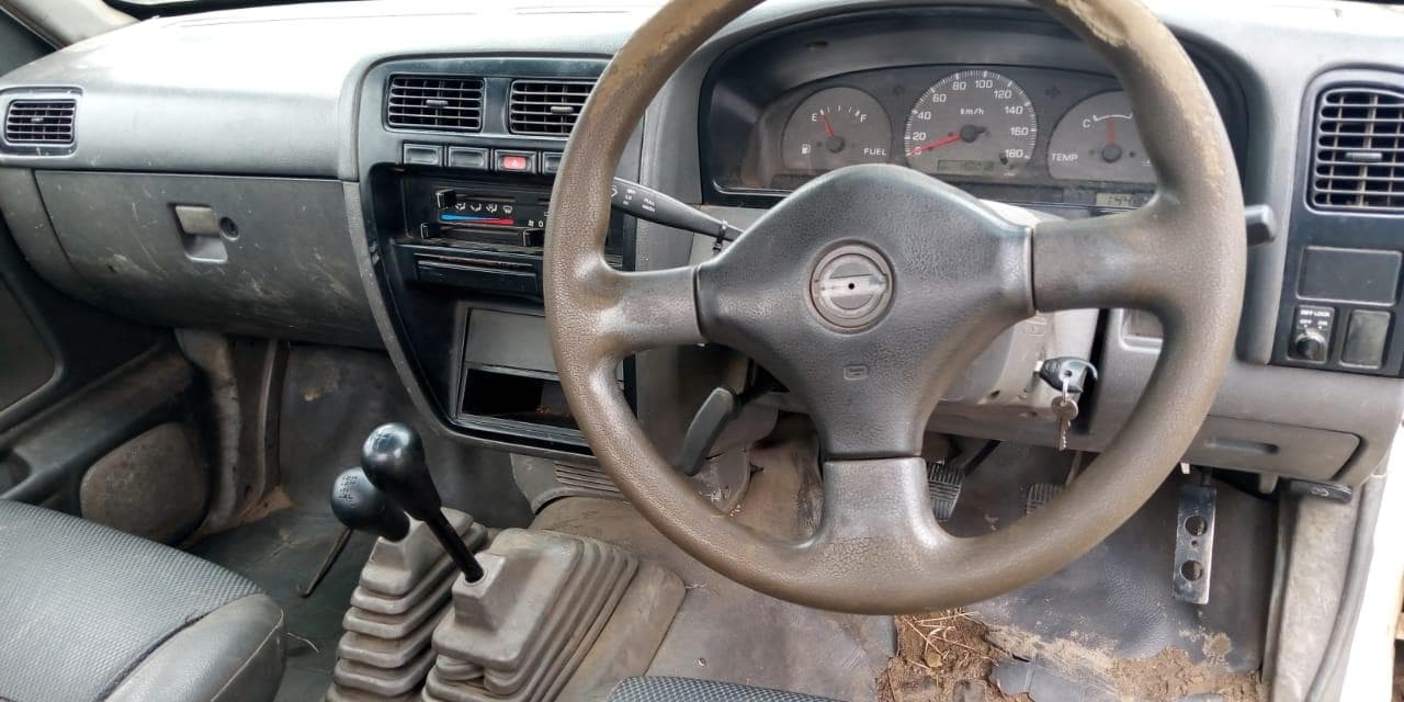 Nissan Hardbody · — imagen 8