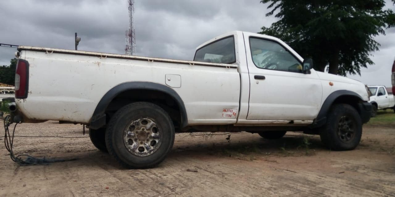 Nissan Hardbody · — imagem 5