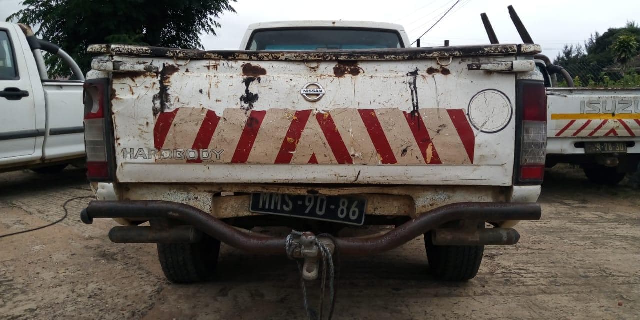 Nissan Hardbody · — imagem 9