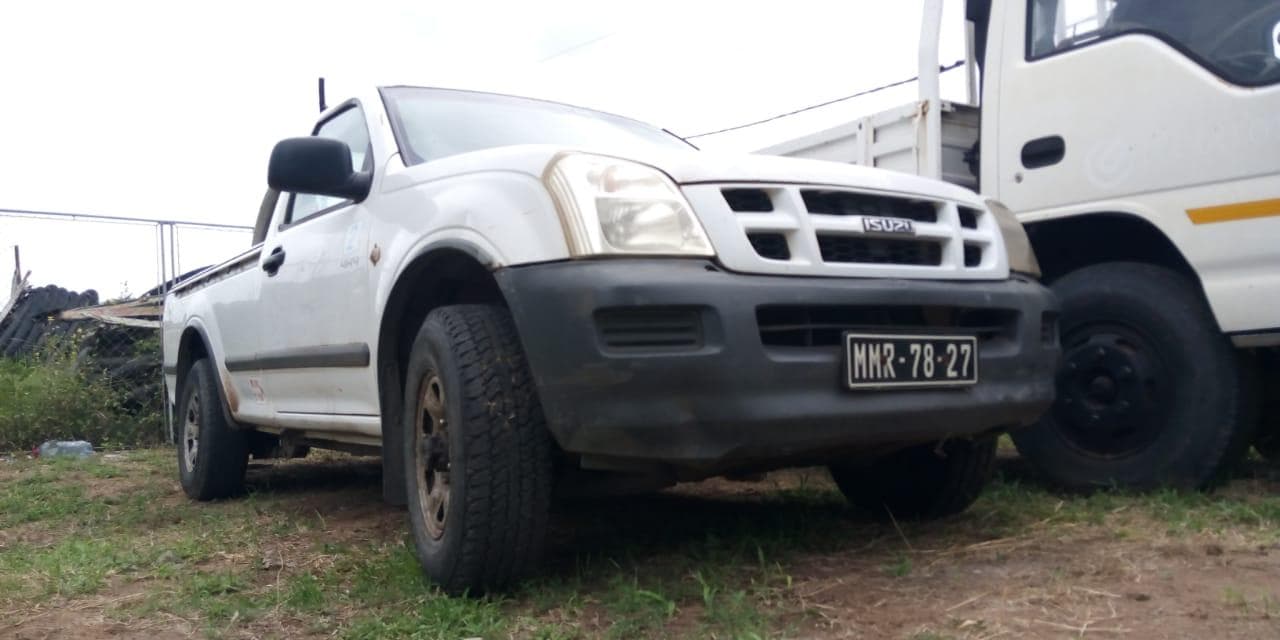 Isuzu Kb250 ·
