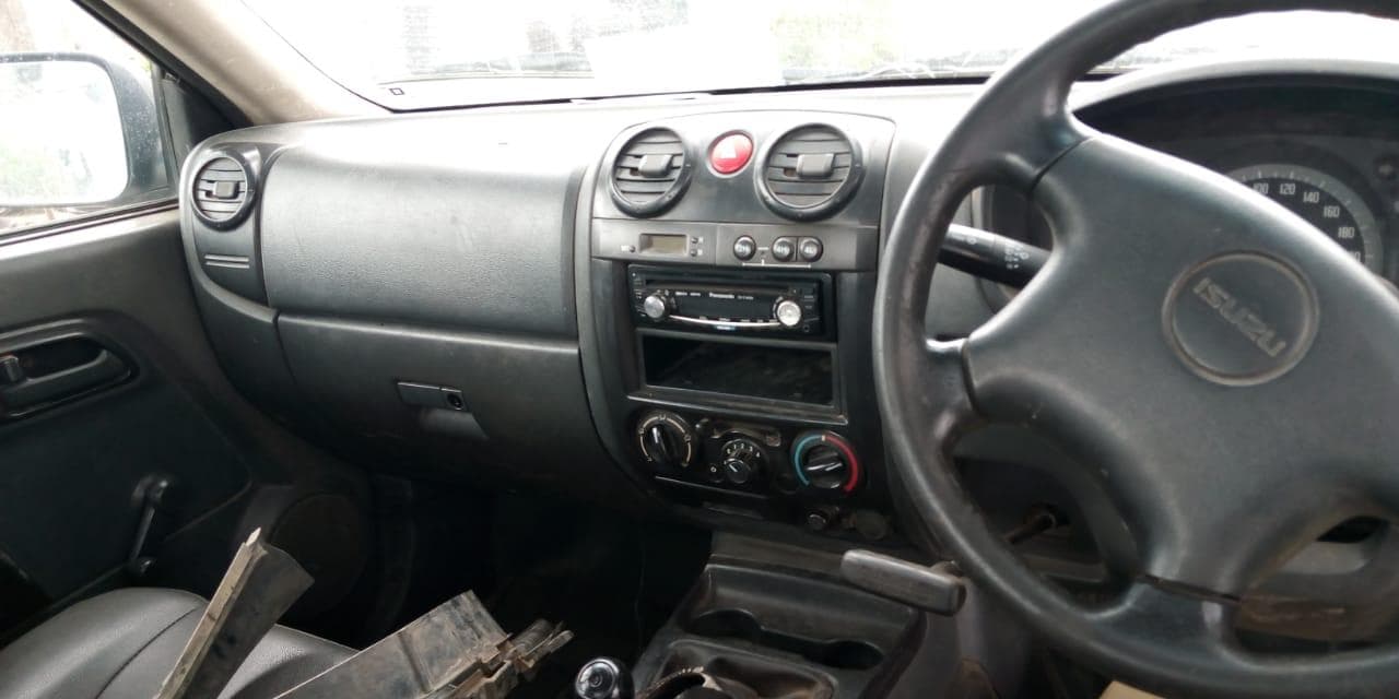Isuzu Kb250 · — imagen 4