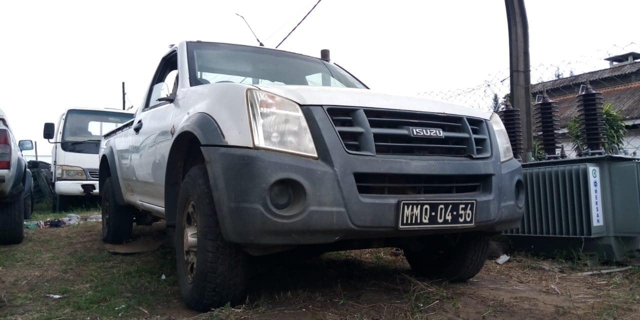 Isuzu Kb250 ·