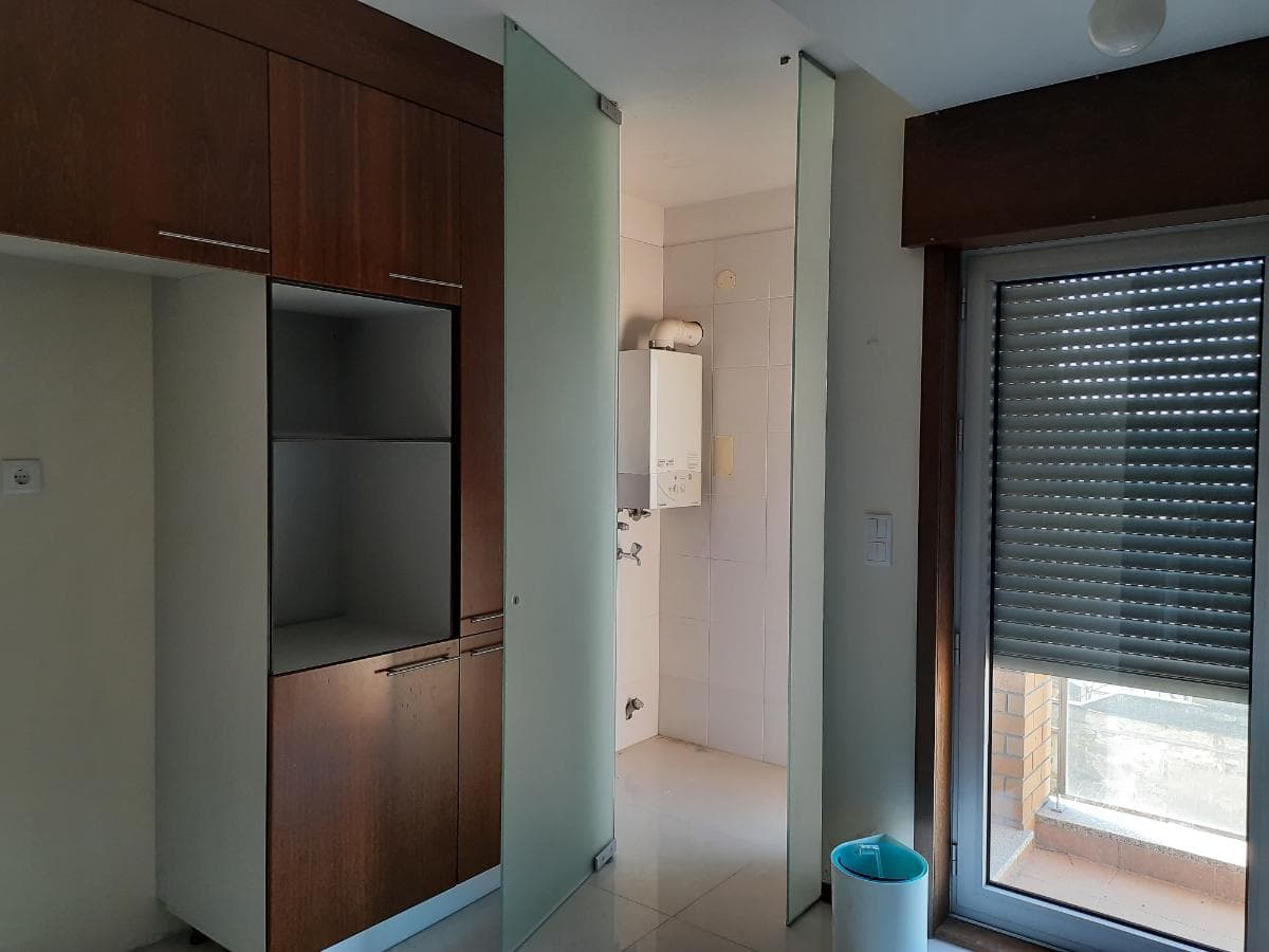 Apartamento T3 com 2 Lugares de Garagem · Trofa — imagem 4