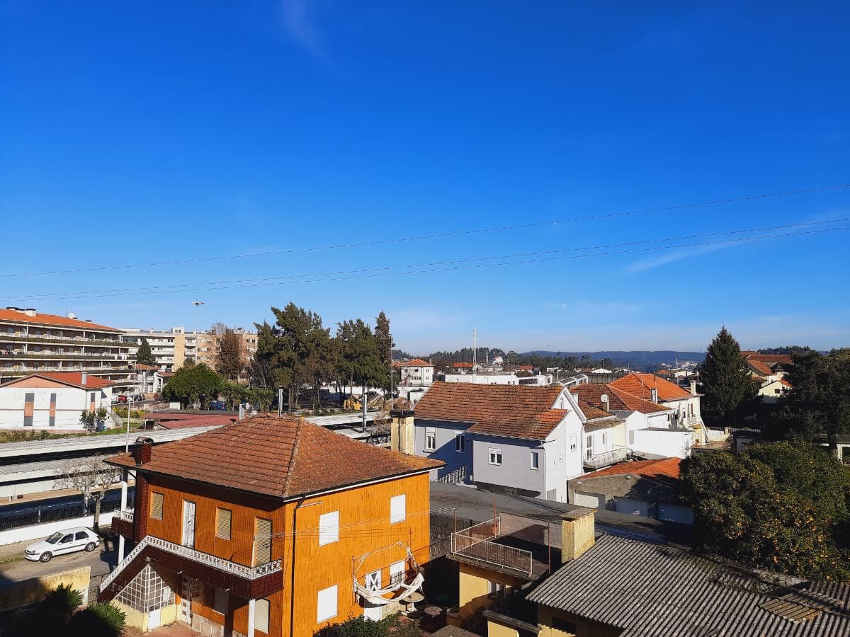 Apartamento T3 com 2 Lugares de Garagem · Trofa — imagem 16