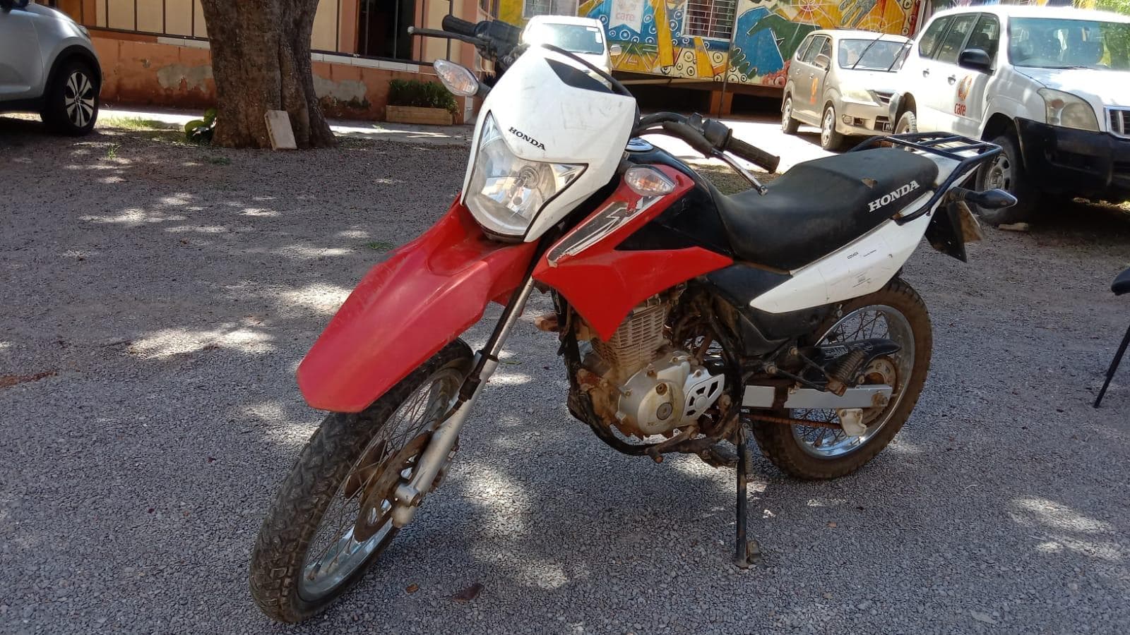 Motorizada de marca Honda XL ·