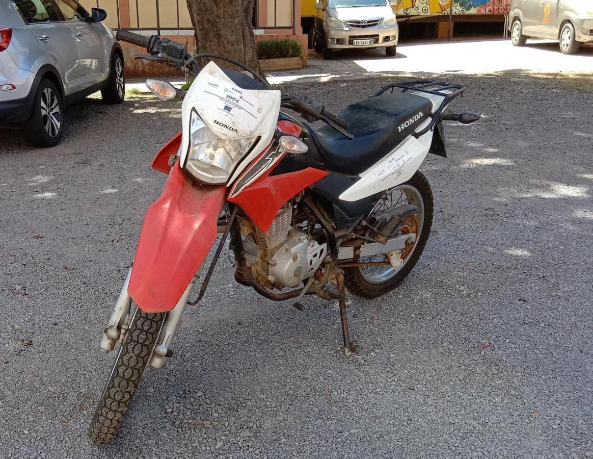 Motorizada de marca Honda XL ·