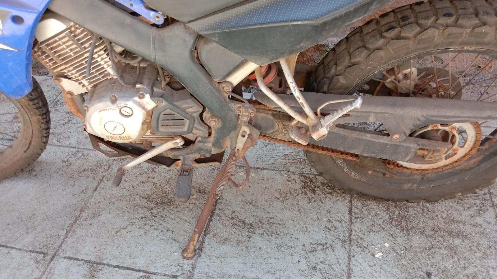 Motorizada de marca Yamaha XT 125R · — imagem 3