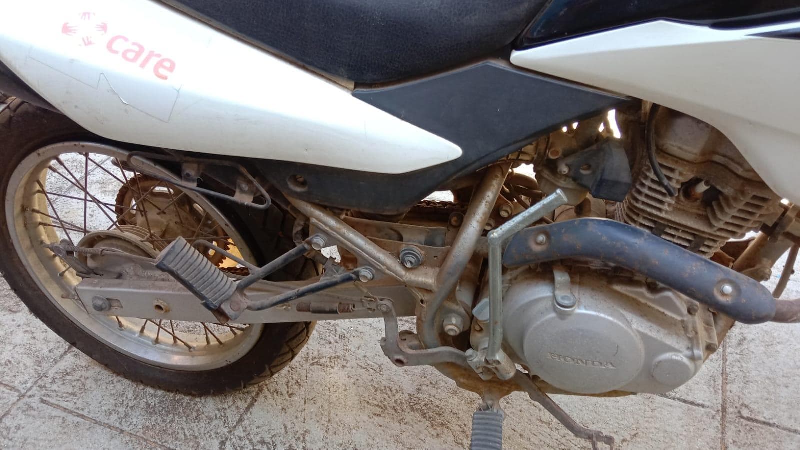 Motorizada de marca Honda XR 125L · — imagem 3