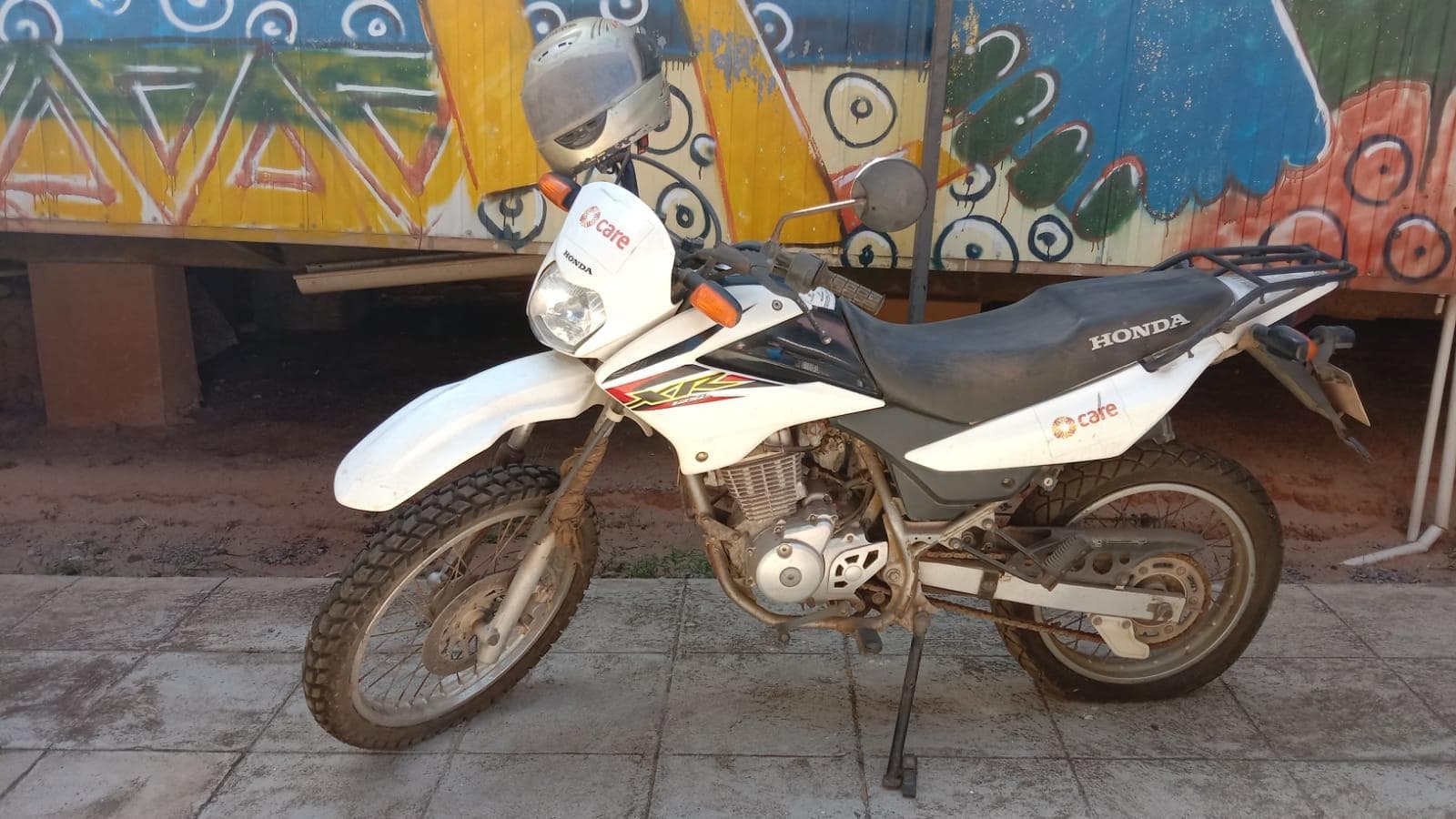 Motorizada de marca Honda XR 125L · — imagem 1
