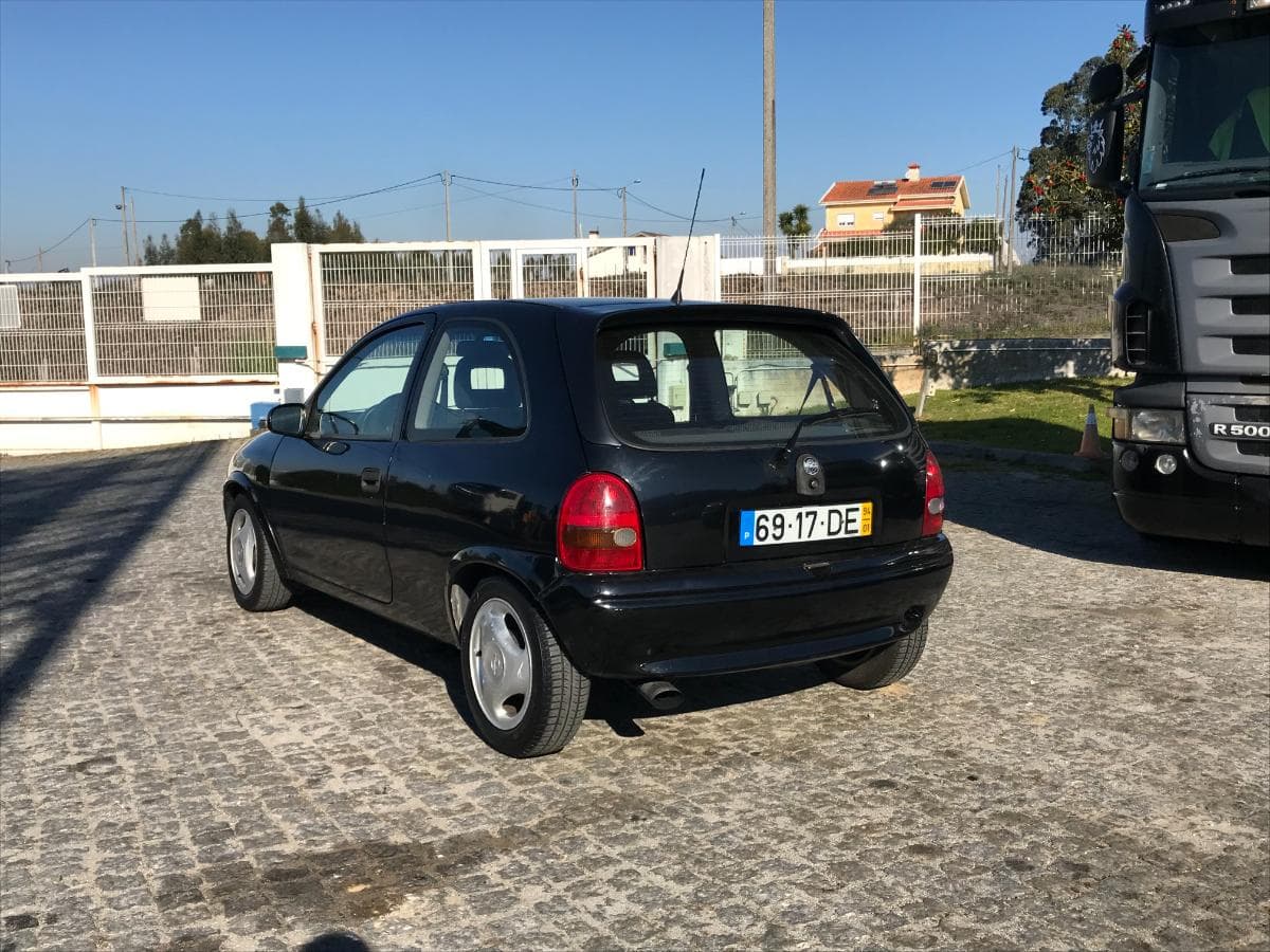 Opel Corsa 1.5 TD · Ano 1994 — imagem 6