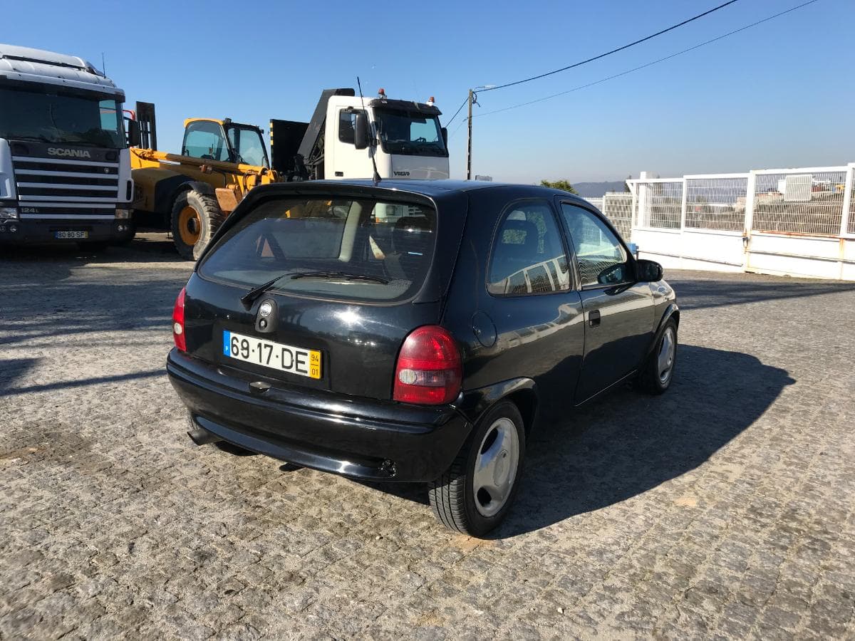 Opel Corsa 1.5 TD · Ano 1994 — imagem 8