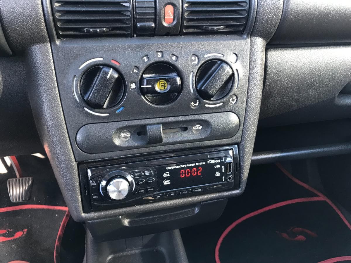 Opel Corsa 1.5 TD · Ano 1994 — imagem 26