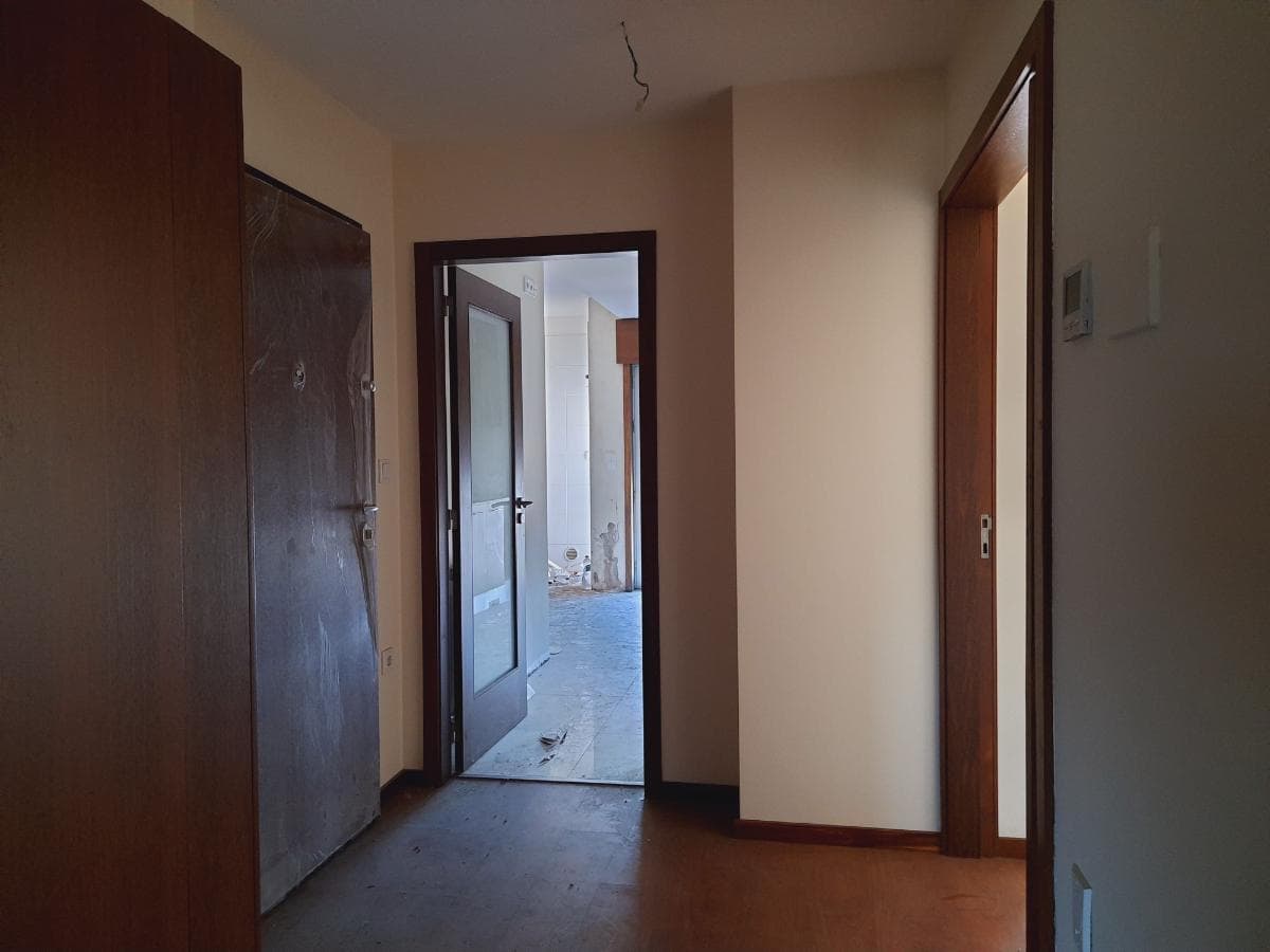 Apartamento T3 com 2 Lugares de Garagem · Trofa — imagem 7
