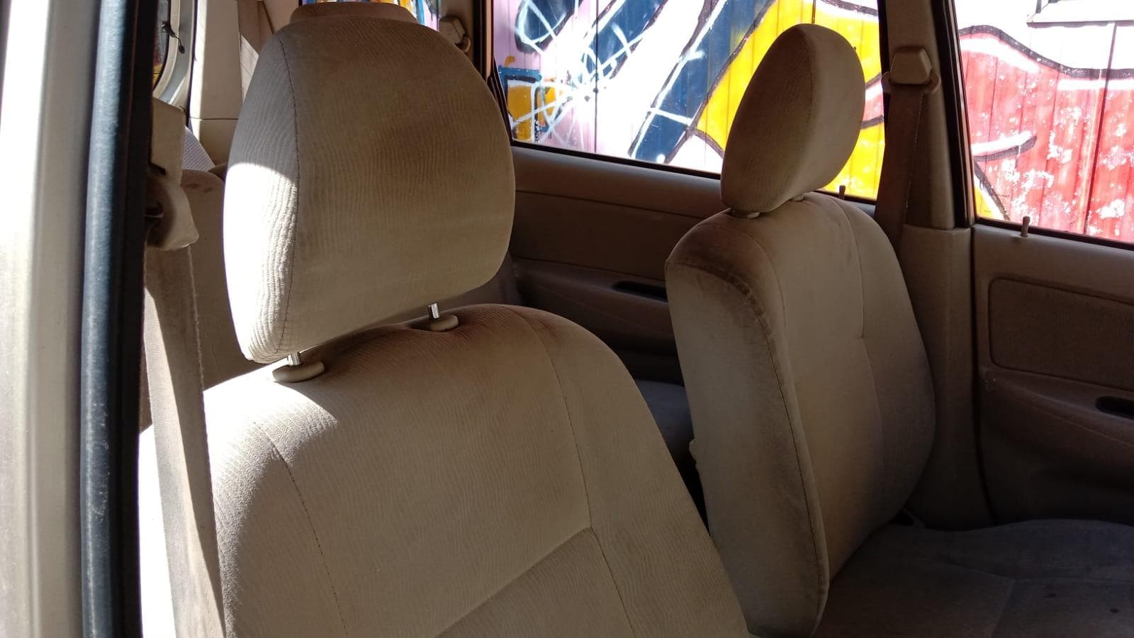 Toyota, modelo Avanza · — imagem 3