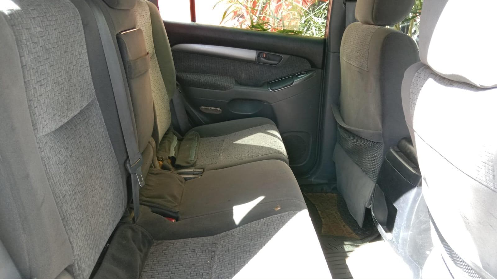 Toyota, modelo Land cruiser · — imagen 2