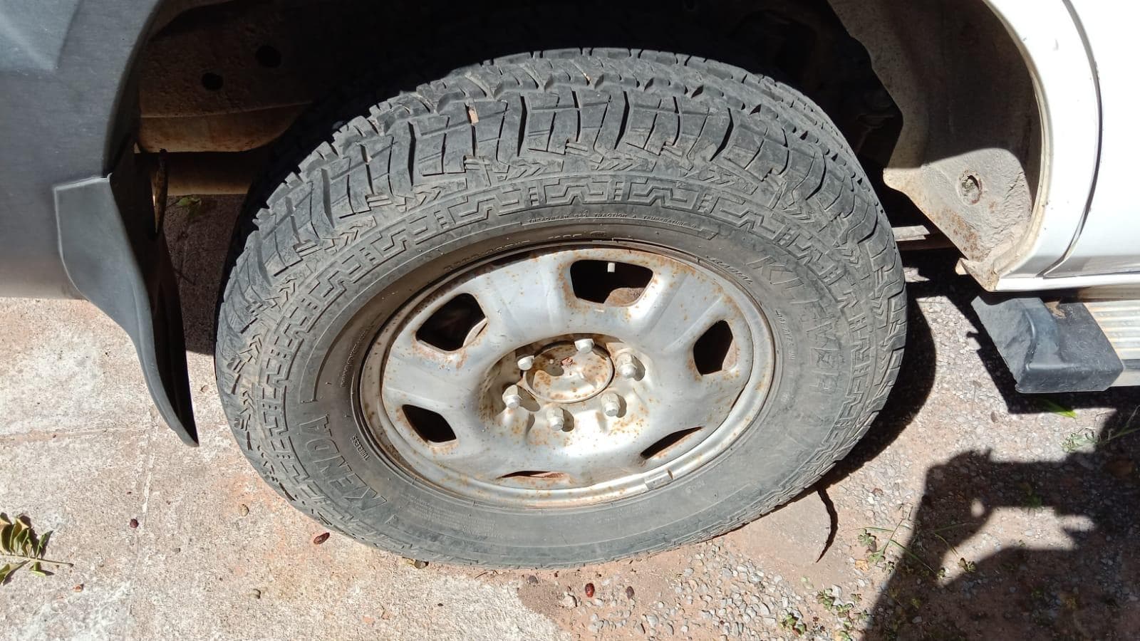 Toyota, modelo Land cruiser · — imagen 6