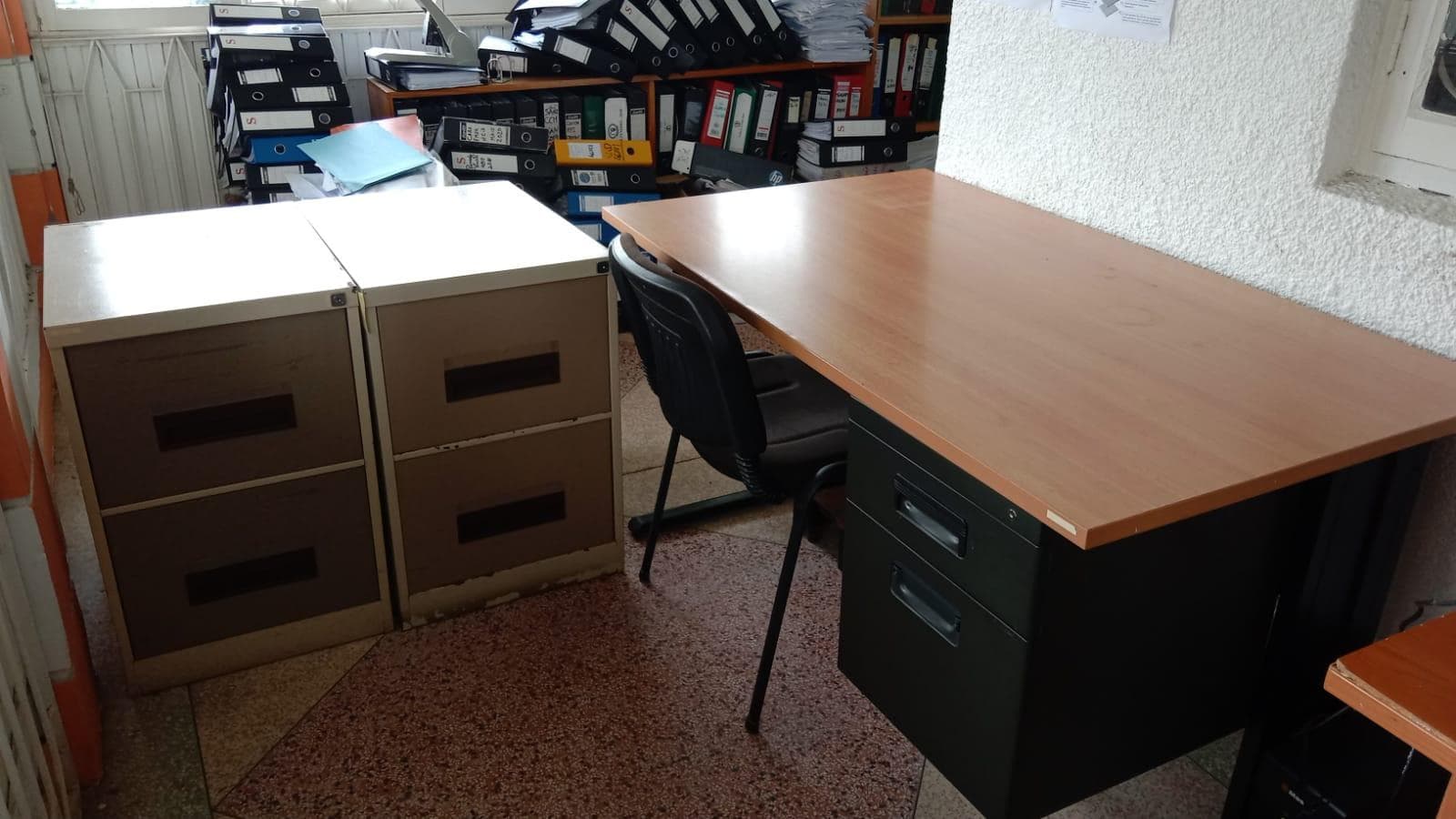 Mobiliário de escritório · — imagen 1
