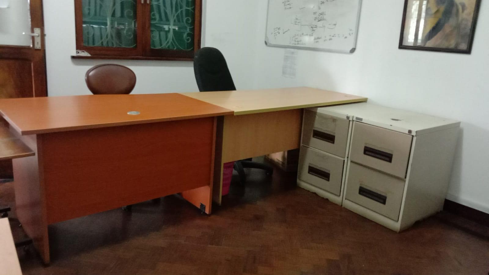 Mobiliário de escritório · — imagem 3