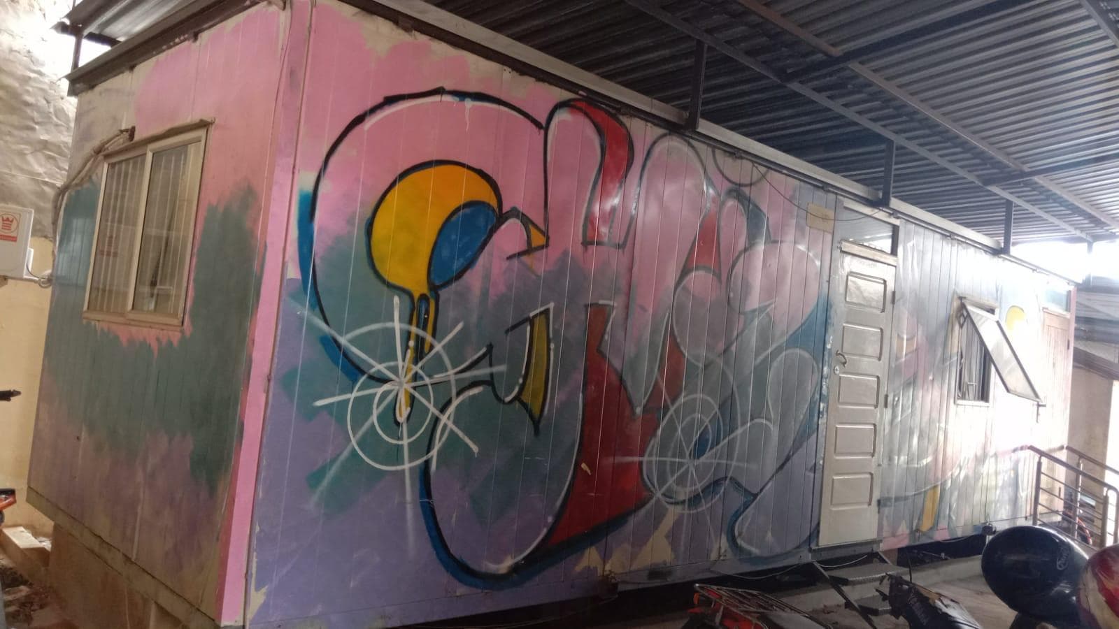 Contentor de 40 Pês ·