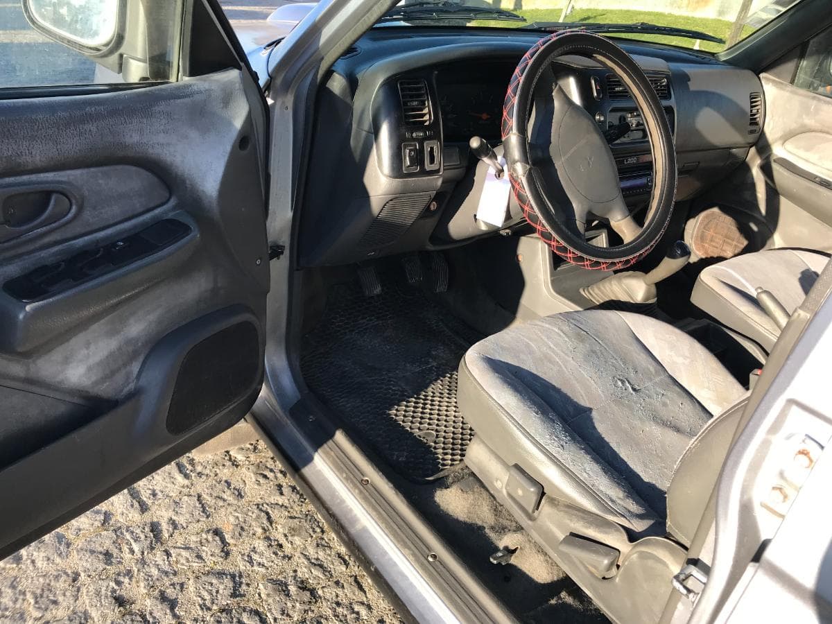 Mitsubishi L200 2.5 TD · Ano 2000 — imagem 16