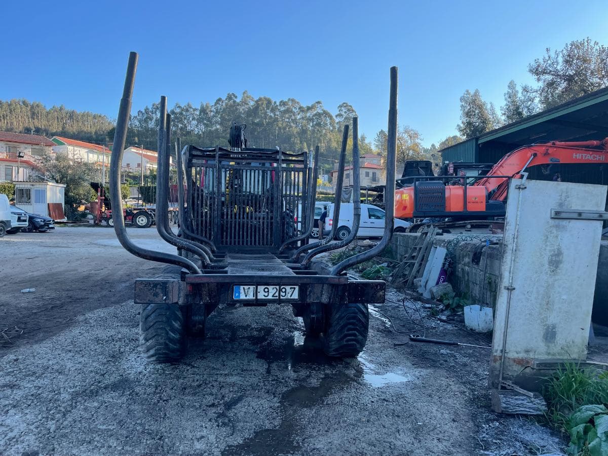 Trator Agrícola Valtra 6350 · Reboque Guerra RTH 8000 — imagem 3