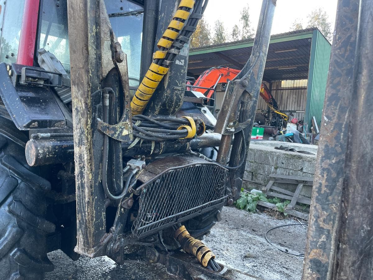 Trator Agrícola Valtra 6350 · Reboque Guerra RTH 8000 — imagem 5