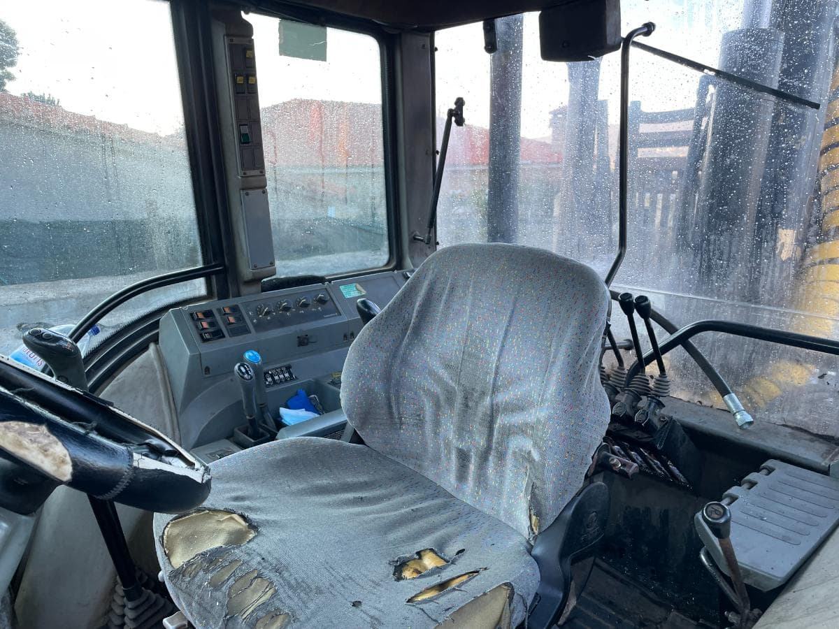 Trator Agrícola Valtra 6350 · Reboque Guerra RTH 8000 — imagem 8