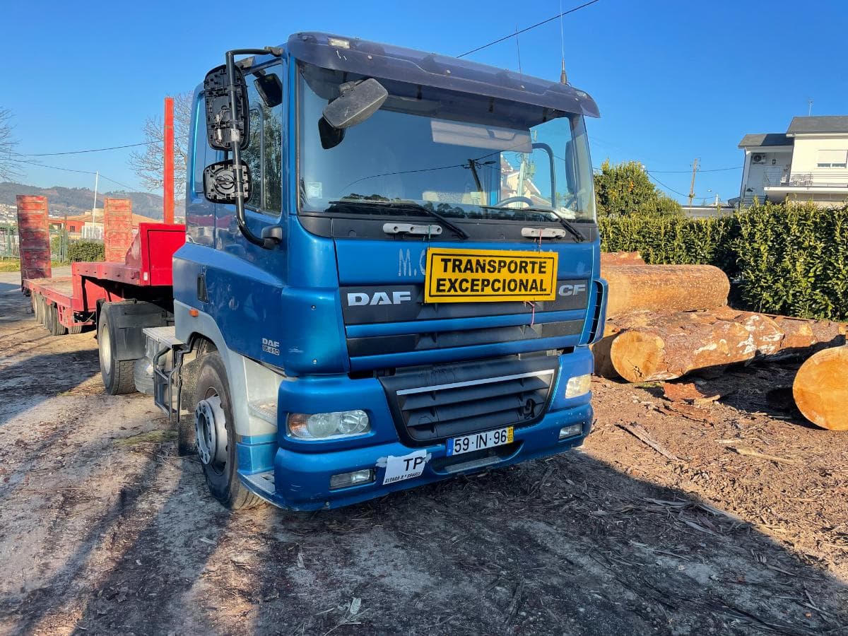 Daf CF 85.410 · Ano 2007 — imagem 1