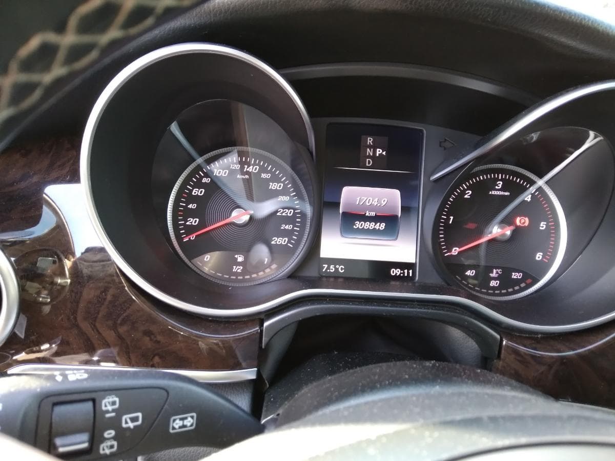 Mercedes-Benz V250d — imagen 11
