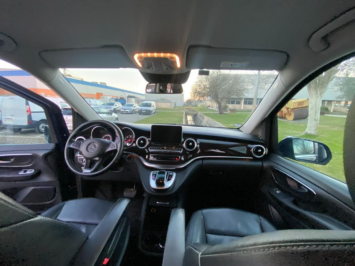 Mercedes-Benz V250d — imagen 19