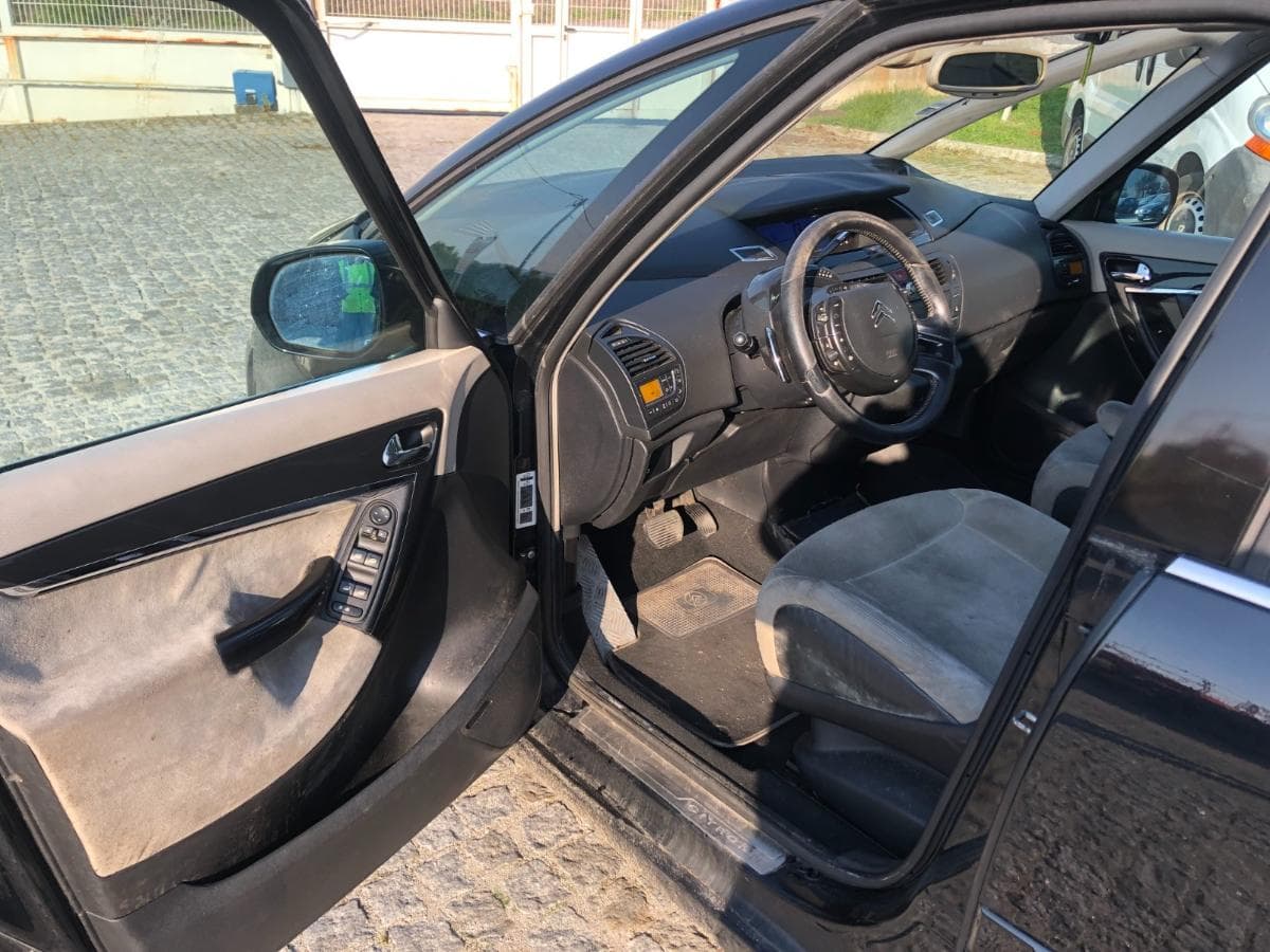 Citroën C4 Picasso · Ano 2007 — imagen 6