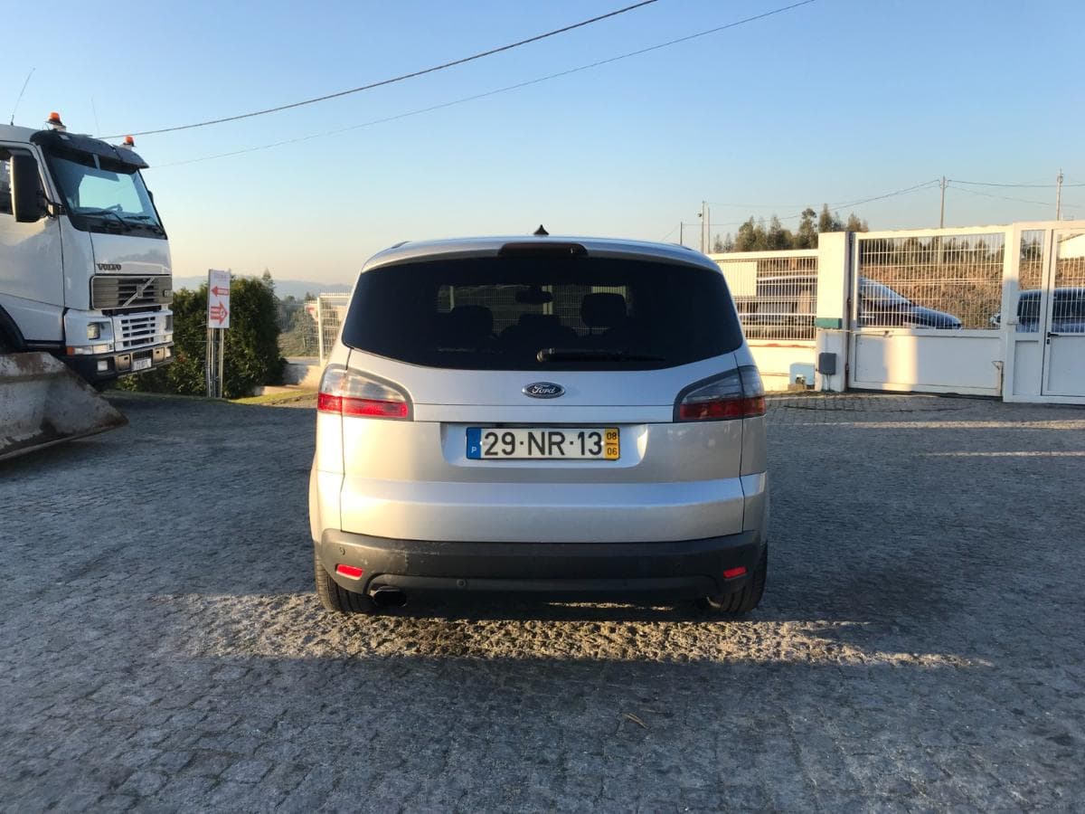 Ford S-Max 1.8 TDCI · Ano 2008 — imagem 4