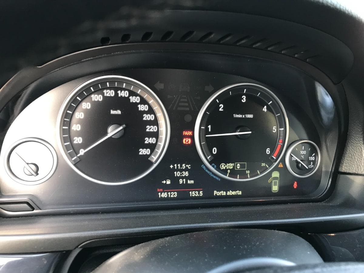 BMW 530D Touring · Ano 2012 — imagen 10
