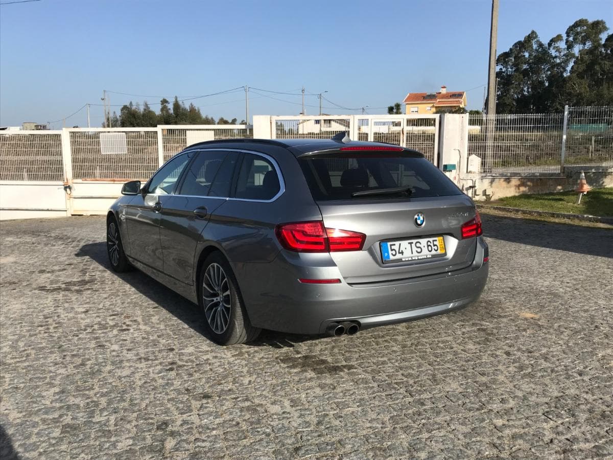 BMW 530D Touring · Ano 2012 — imagen 27