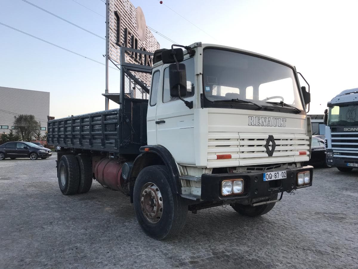 Renault G 230 Tribasculante — imagem 1