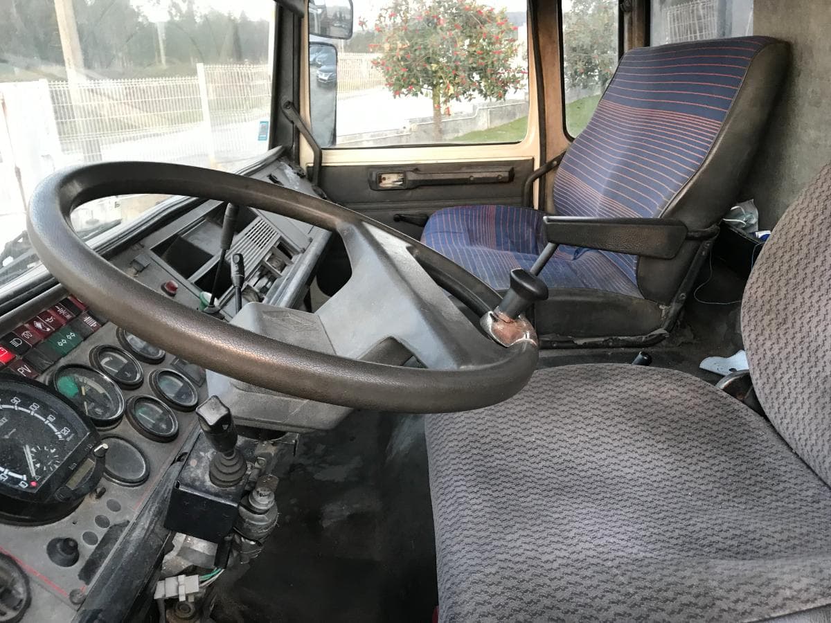 Renault G 230 Tribasculante — imagem 16