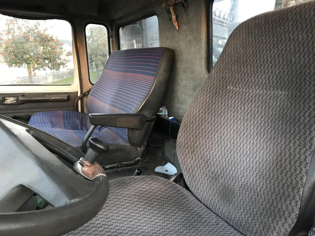 Renault G 230 Tribasculante — imagem 23