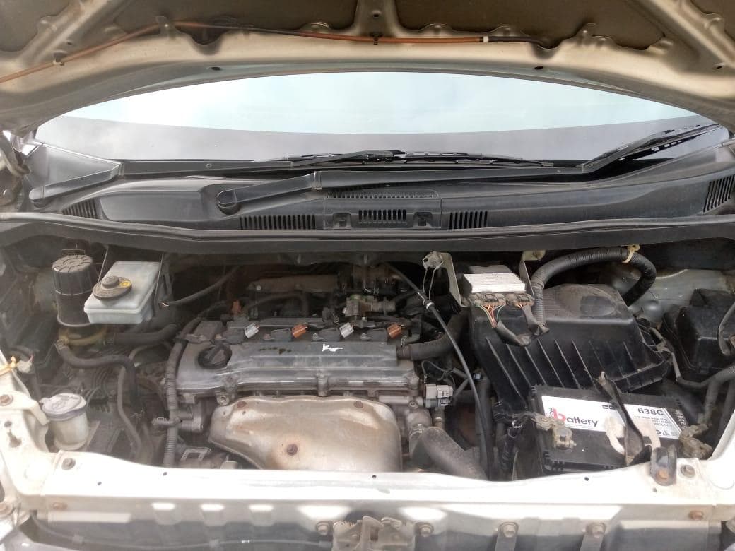 Toyota Noah · — imagem 7