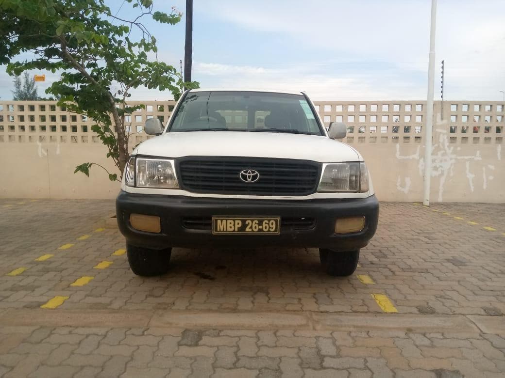 Toyota Land Cruiser · — imagem 1